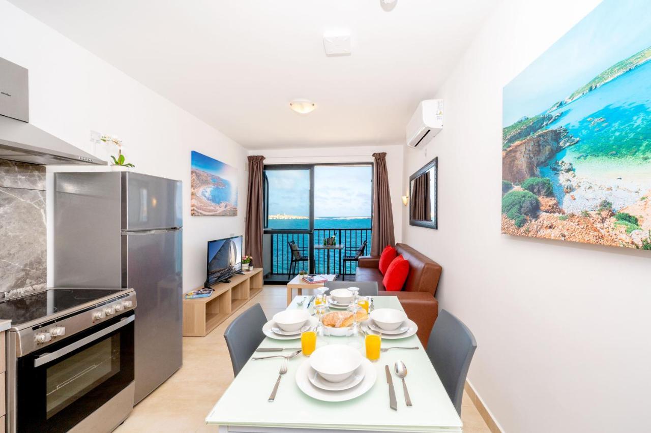 Islet Promenade Seafront 1 Bedroom Apartment With Sea View Balcony By Getawaysmalta San Pawl il-Baħar Kültér fotó