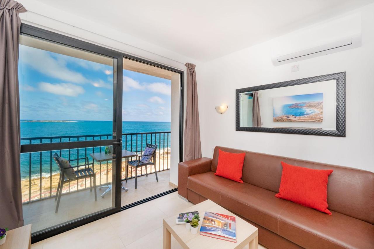 Islet Promenade Seafront 1 Bedroom Apartment With Sea View Balcony By Getawaysmalta San Pawl il-Baħar Kültér fotó